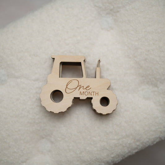 Tractor Baby Monthly Milestones (1–12 Months)